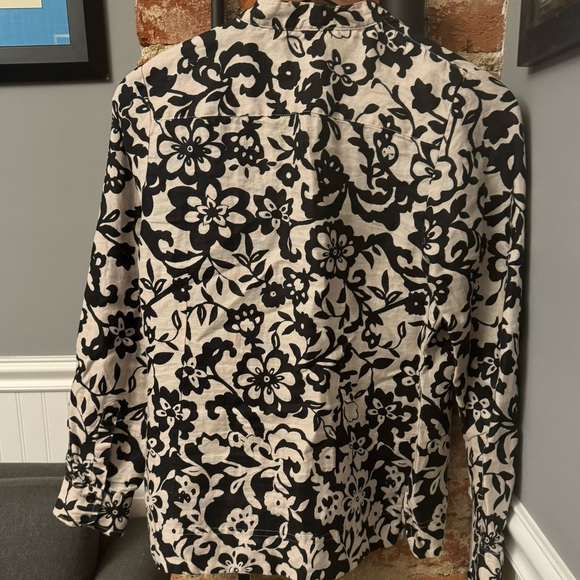 Charter Club Petites Cream & Black Floral 100% Linen Blouse Size 10P - Picture 3 of 7